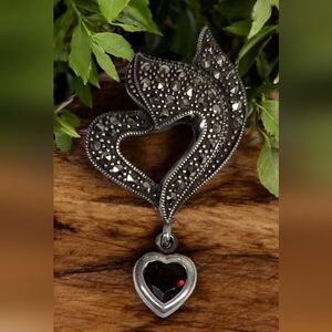 Suspicion 925 Sterling Silver Maracsite Garnet Pendant 6.4 Grams